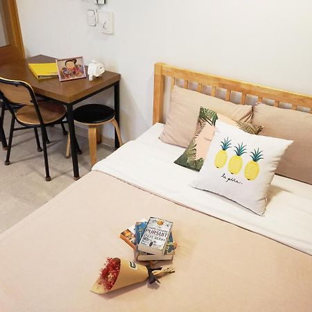 Lee & No Guesthouse Hongdae Seul Dış mekan fotoğraf