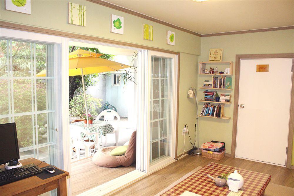 Lee & No Guesthouse Hongdae Seul Dış mekan fotoğraf