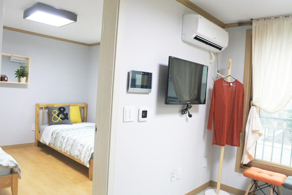 Lee & No Guesthouse Hongdae Seul Dış mekan fotoğraf