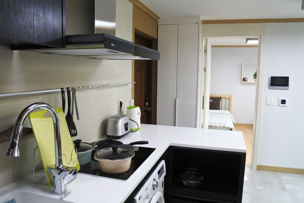 Lee & No Guesthouse Hongdae Seul Dış mekan fotoğraf