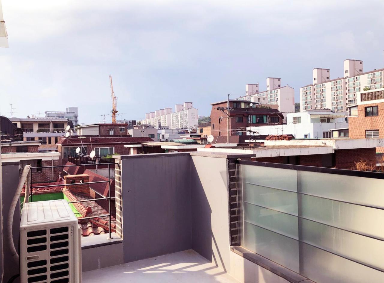 Lee & No Guesthouse Hongdae Seul Dış mekan fotoğraf