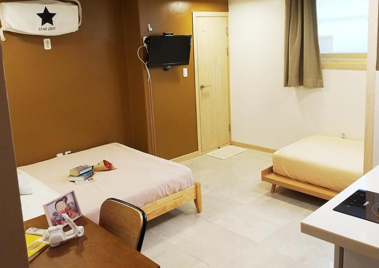 Lee & No Guesthouse Hongdae Seul Dış mekan fotoğraf